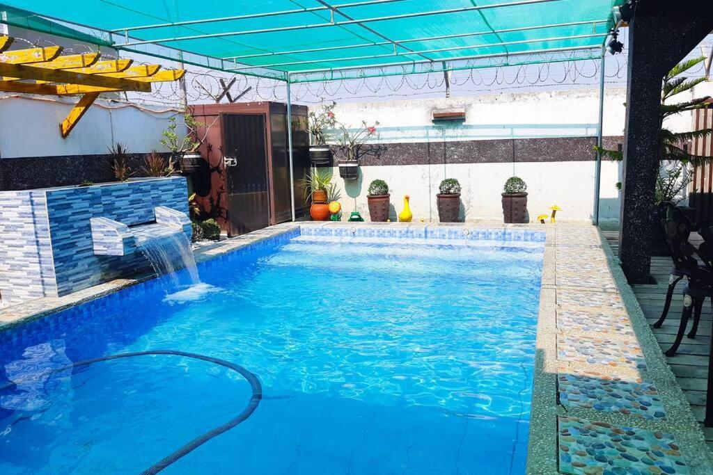 Tarlac City Private House W/ Swimming Pool Staycation Tarlac מראה חיצוני תמונה